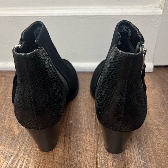 Vionic Black Anne Ortho Snake Print Leather/Suede Ankle Boots Size 9 - Picture 6 of 16